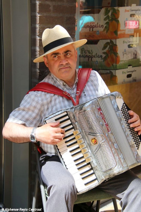 Klik op de foto om originele grootte te bekijken